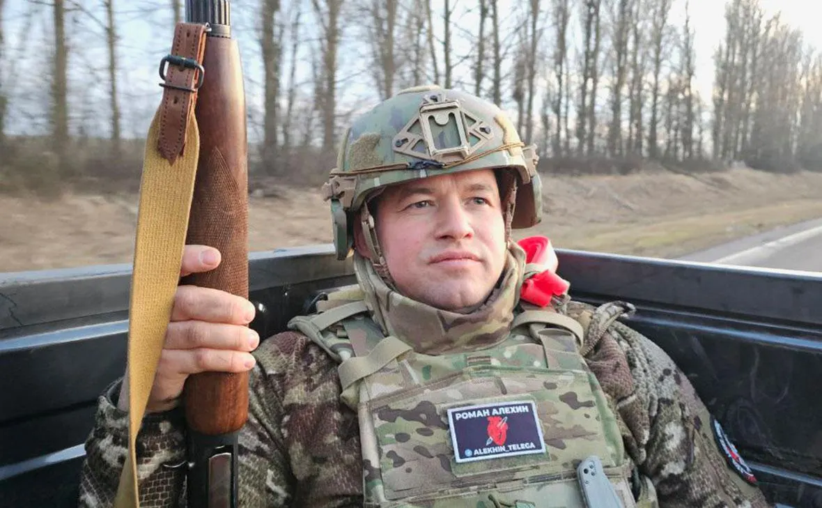 Зет-блогер и участник СВО Роман Алёхин заявил, что Минюст не принимает его отчёты по почте и тем самым создаёт основания для штрафов и уголовного преследования как «иноагента».