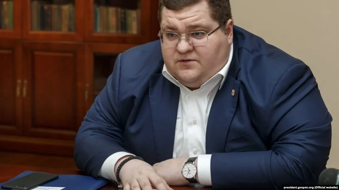Президент подписал указ о назначении Игоря Чайки руководителем Россотрудничества; прежний руководитель освобождён. Игорь Чайка — сын Юрия Чайки; Евгений Примаков — внук бывшего главы внешней разведки и правительства, рассматривается его возможное выдвижение в Госдуму.