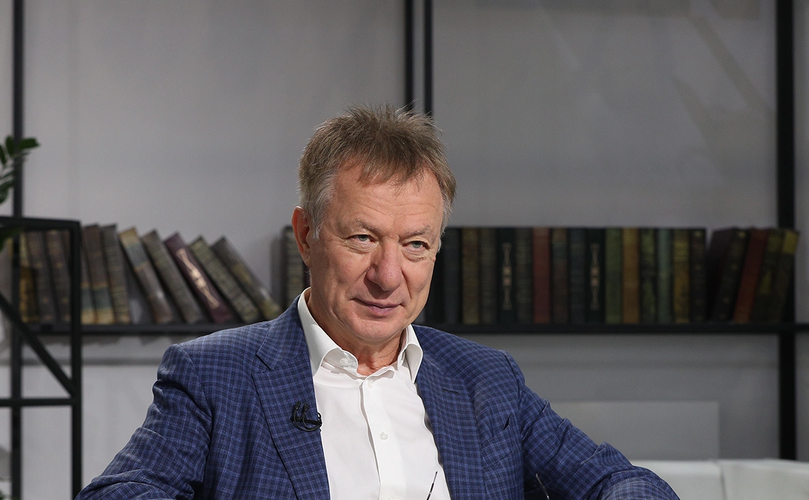 Предприниматель Александр Галицкий оспаривает решение столичного суда, который признал его и международный венчурный фонд «экстремистским объединением» и санкционировал изъятие активов на миллиарды рублей.