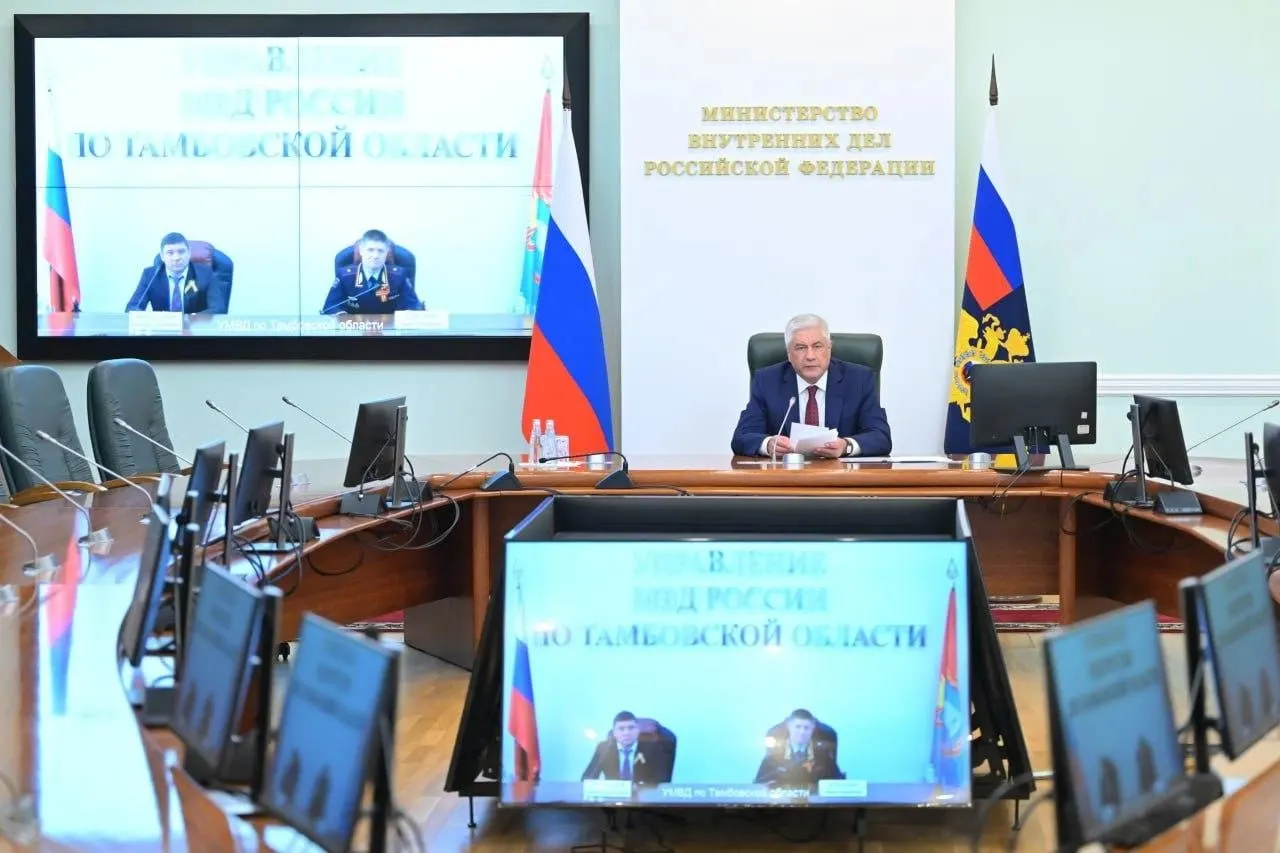 Бывший заместитель начальника полиции Забайкальского края Иван Кокухин возглавил полицию Тамбовской области. Ему поручили работу с IT‑преступностью, незаконной миграцией, экономической безопасностью и борьбу с коррупцией.