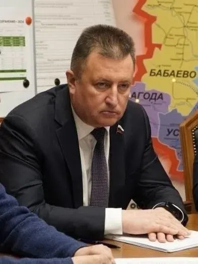 Сенатор внес в Госдуму законопроект, который лишит общие собрания собственников возможности снижать тарифы: ОСС сможет голосовать только за повышение, а установить плату ниже регионального минимума станет нельзя. Это может привести к дополнительным расходам для жильцов десятков домов.