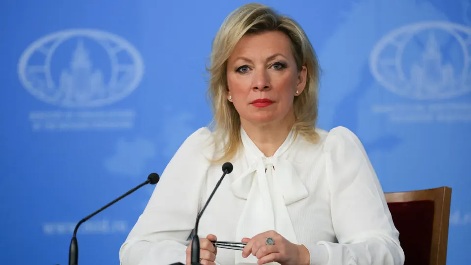 Официальный представитель МИД Мария Захарова заявила, что американские власти принудительно распространяют гражданство США на рожденных в США детей сотрудников российских дипломатических миссий.