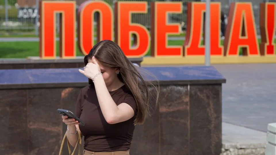 В подготовленной к выборам методичке партиям рекомендовалось оправдывать отключения мобильного интернета и блокировку мессенджеров ссылкой на «информационно‑психологическую войну», а также представлять ЕР гарантом стабильности и восстановления порядка.