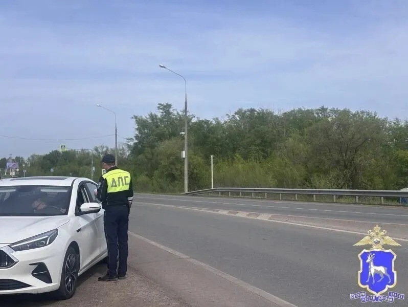 Сотрудники ГИБДД оперативно прибыли на место, оказали первую помощь, организовали объезд и отбуксировали неисправную машину до автосервиса.