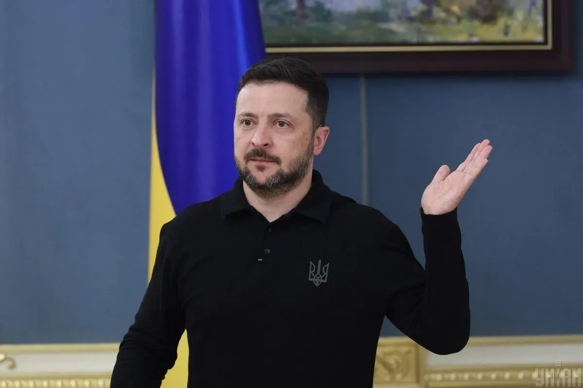 Силы обороны Украины уничтожили в порту Приморск ракетный корабль проекта «Каракурт», оснащённый крылатыми ракетами «Калибр». Также были поражены сторожевой катер, танкер и объекты нефтеналивной инфраструктуры, сообщил президент.