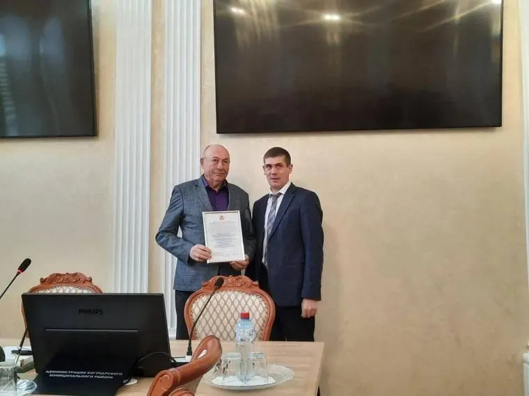 Алексей Кожанов стал временно исполняющим обязанности главы Богучарского района после отставки предыдущего руководителя. Год назад по делу о смерти по неосторожности ему назначили штраф с учётом смягчающих обстоятельств.
