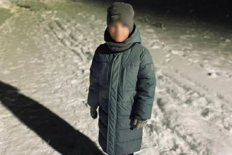 Прокуратура запросила пожизненное заключение для 42-летнего жителя Черняховска Сергея Гаммы, которого обвиняют в убийстве семилетнего пасынка, избиениях 12‑летней падчерицы и издевательствах над детьми. Судебное заседание прошло 13 мая.