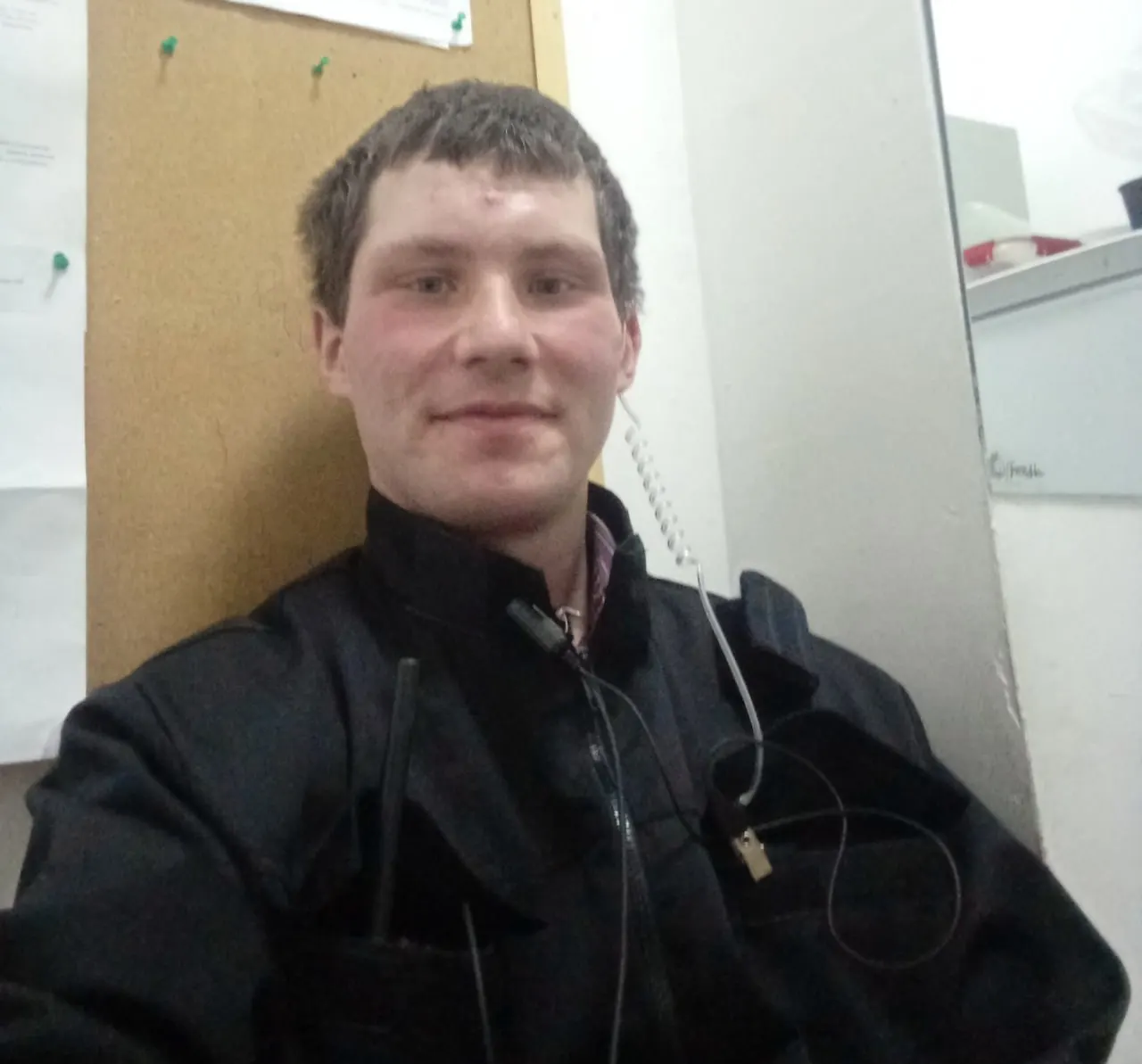Центральный окружной военный суд признал 28‑летнего Сергея Черепанова виновным в оправдании терроризма в интернете, назначил штраф и запретил администрирование сайтов и каналов на два года.