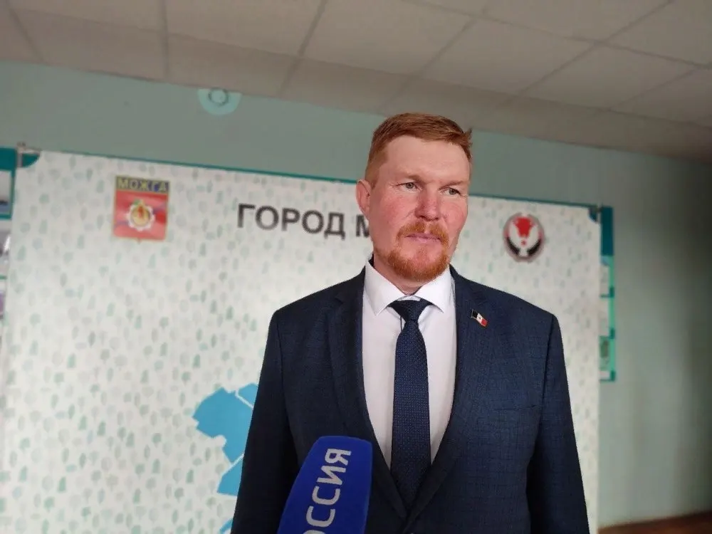 В ролике о городском пруду заметили Андрея Чернова — он ранее объявлял об уходе на «СВО», но официальных сообщений о возвращении не было.