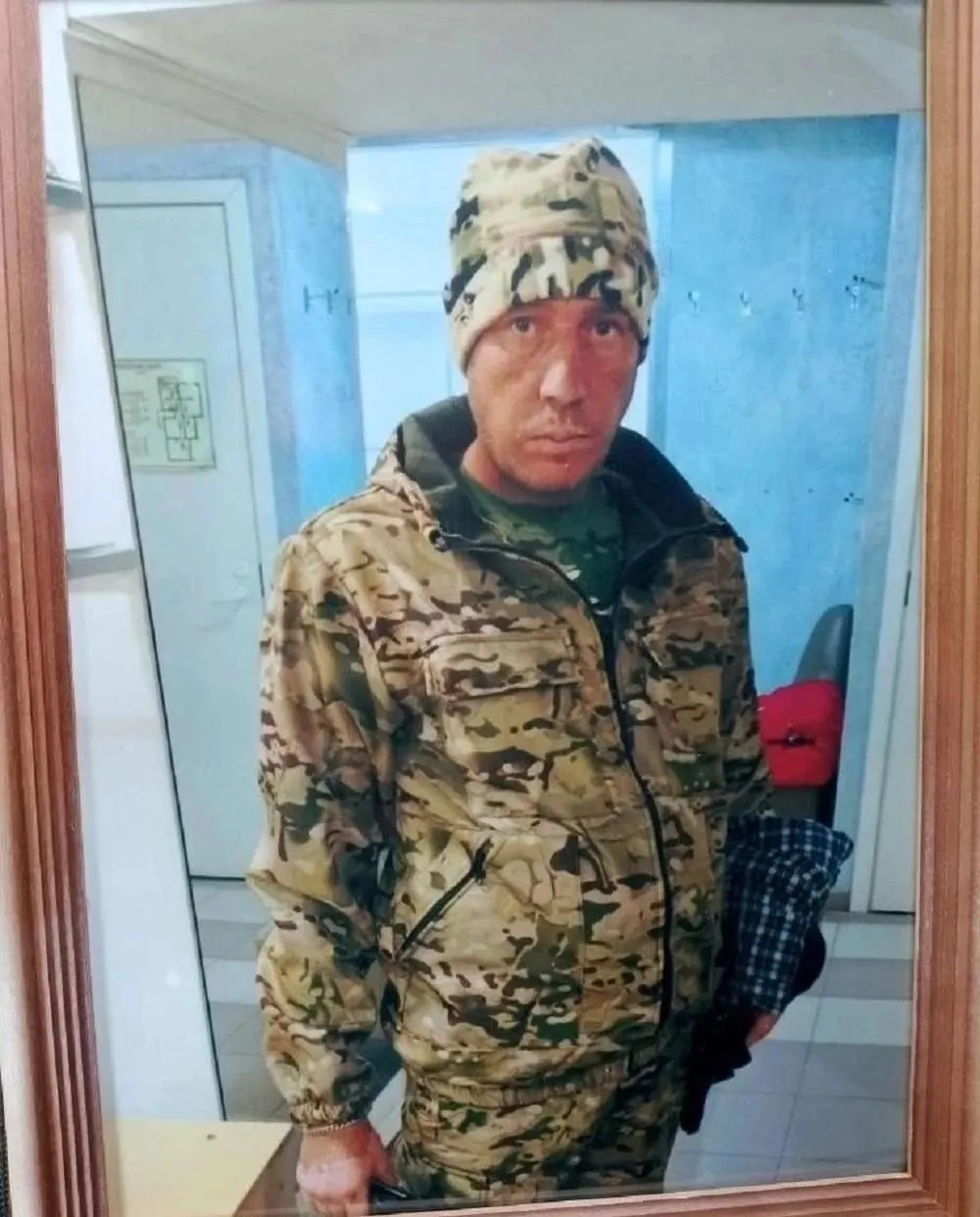Михаилу Азаренко было 35 лет. Он добровольно ушёл на специальную военную операцию, был объявлен пропавшим без вести, а позже выяснилось, что погиб 23 января. Похороны с воинскими почестями состоялись 15 мая.