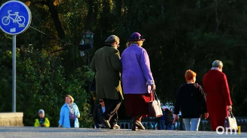 По словам министра труда и соцразвития региона, женщины составляют около 64% населения Омской области. Разрыв по полу появляется после 35 лет и к 70 годам достигает почти двукратного значения.