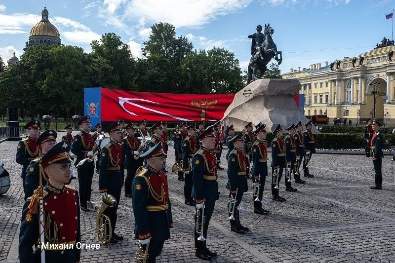 Утром 27 мая в центре Петербурга введут временные ограничения на нескольких участках дорог — планируйте маршруты заранее.