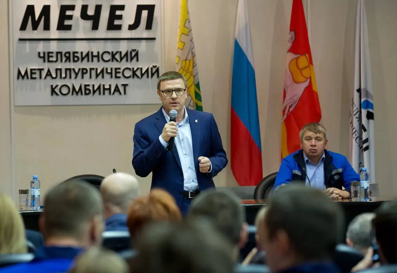 Ведомство зафиксировало превышения ПДК по оксиду углерода, пыли, РМ2,5 и нафталину; компании оспаривают методики проверок, а жители продолжают испытывать проблемы с качеством воздуха.