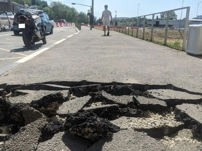 Лазаревский районный суд приговорил шестерых фигурантов к реальным срокам от 2 до 6,5 лет по делу о многомиллионных хищениях.