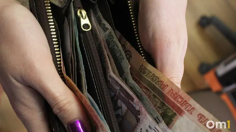 В 2023 году разрыв в зарплатах между мужчинами и женщинами в Омской области составил 34,7% — при среднем доходе мужчин 62 379 руб. и женщин 40 758 руб. Наибольший разрыв наблюдается в культуре, спорте и развлечениях, в IT он минимален.