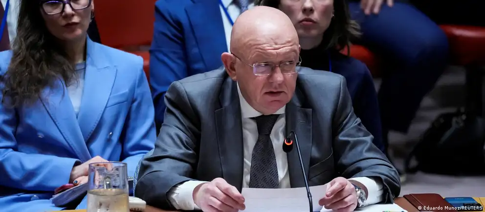 Постпред России при ООН заявил о якобы планах Украины запускать ударные беспилотники с территорий стран Балтии. Латвия отвергла эти обвинения, США и НАТО осудили угрозы. В тот же день в регионе зафиксировали инциденты с беспилотниками.