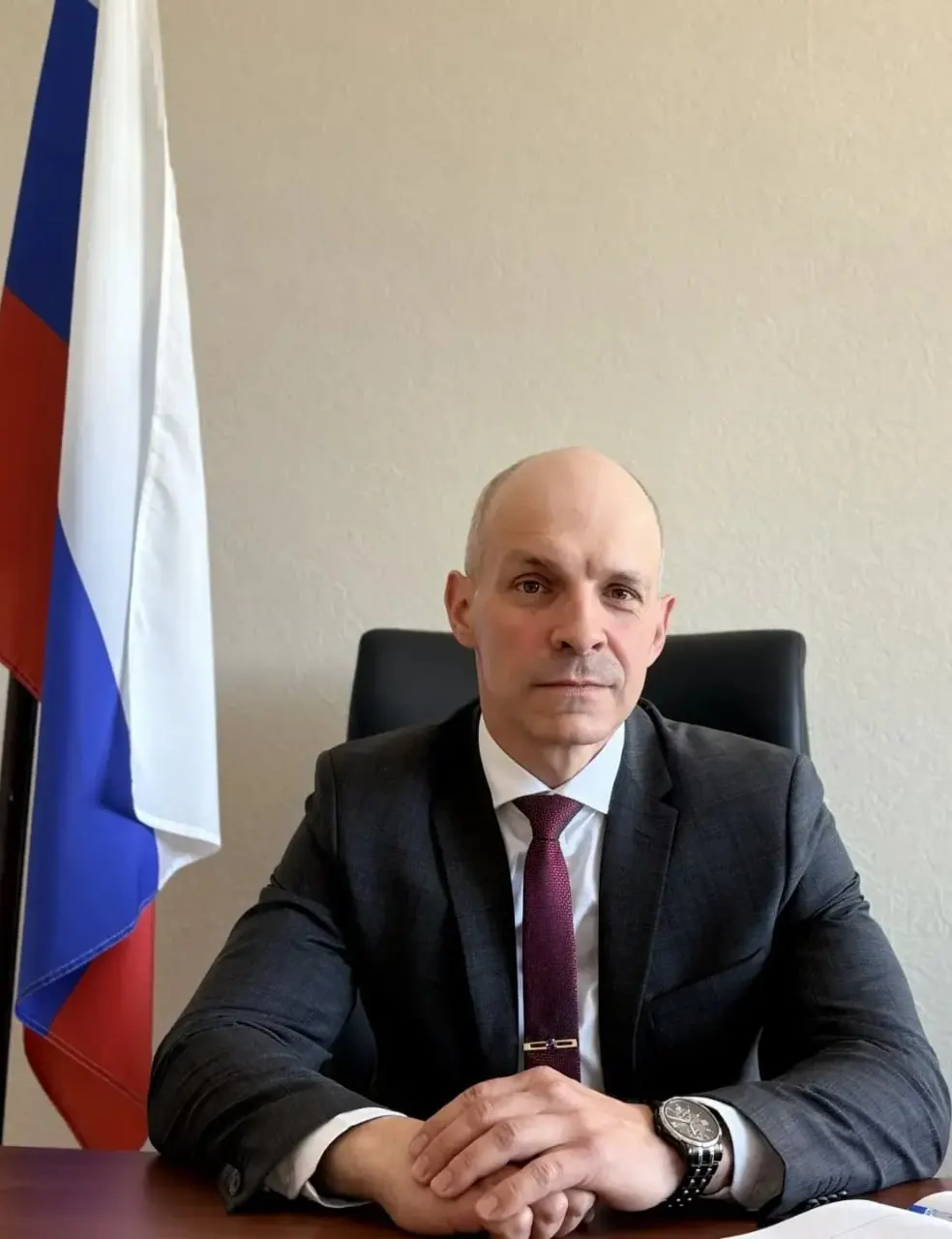 Трофимов приступил к обязанностям 25 мая. Ранее он более 20 лет работал в лесной отрасли, занимал руководящие должности и преподавал в вузе.