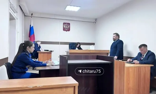 По делу бывшего министра ЖКХ Алексея Головинкина гособвинение сняло с процесса показания двух секретных свидетелей — их признали несущественными. Следствие обвиняет его в злоупотреблении полномочиями и хищении 115,4 млн рублей.