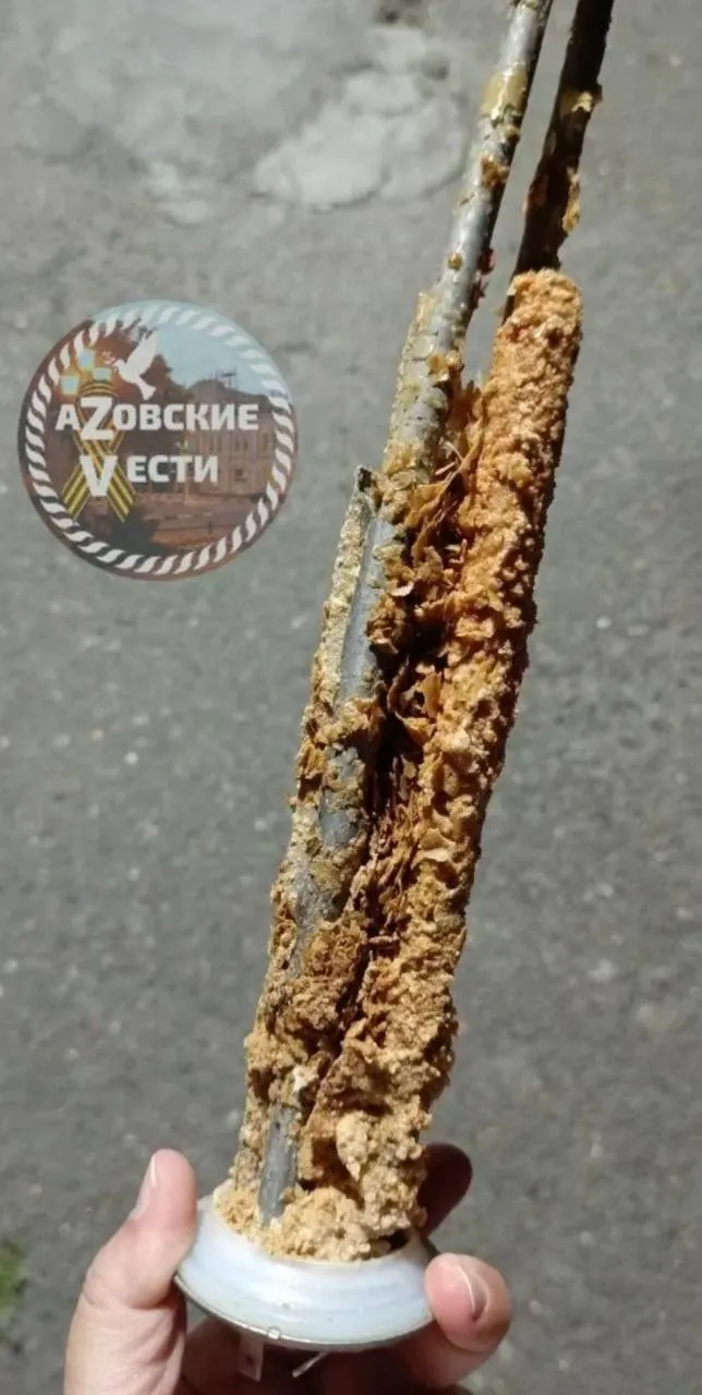 Глава ведомства заявил, что воду из-под крана безопаснее кипятить. При этом на проект «Чистая вода» потрачено сотни миллиардов рублей, значительная часть средств признана неэффективно использованной, а десятки объектов остаются незавершёнными.