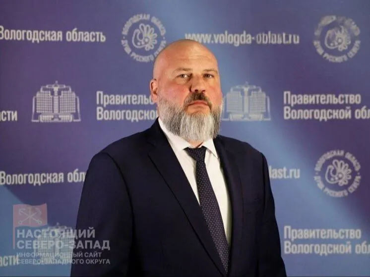 В Санкт‑Петербурге задержан бывший заместитель губернатора Вологодской области Иван Иноземцев. Следствие проверяет схему передачи данных о погибших похоронному бизнесу.