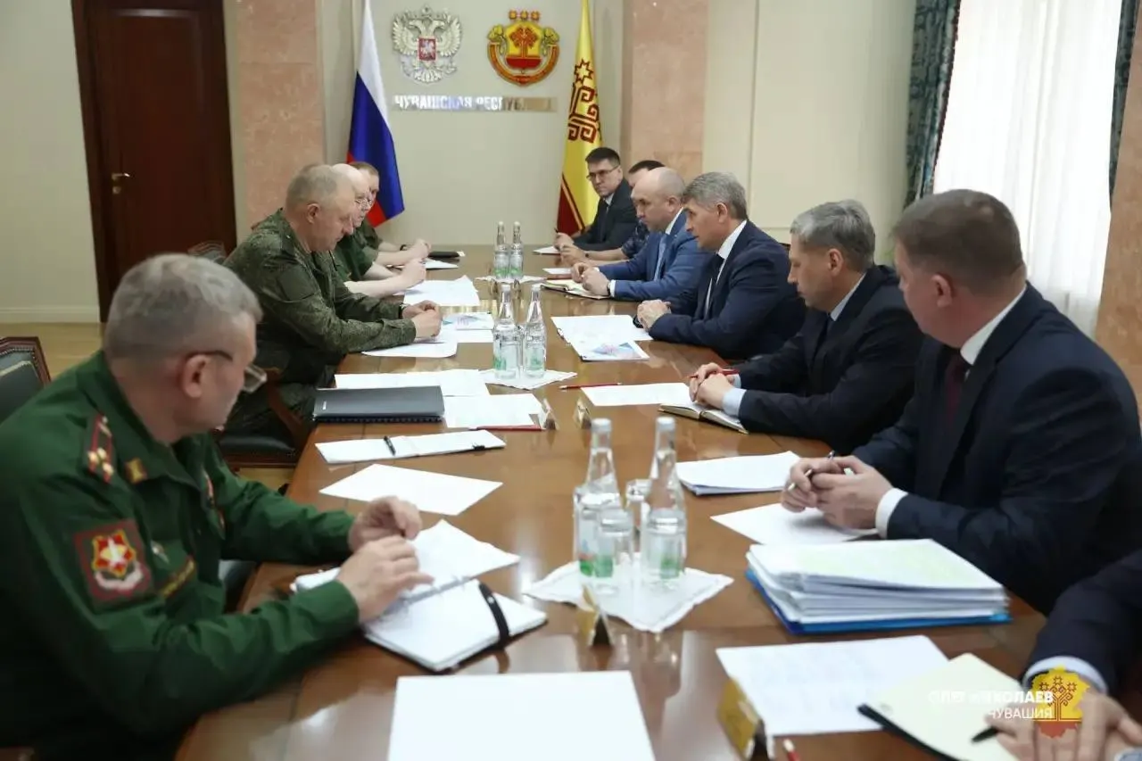 Глава республики объявил о создании подразделения БАРС для выявления и подавления БПЛА. Власти заявляют о намерении усилить систему безопасности, но опыт с прежними добровольческими батальонами вызывает сомнения в эффективности и стабильности инициативы.
