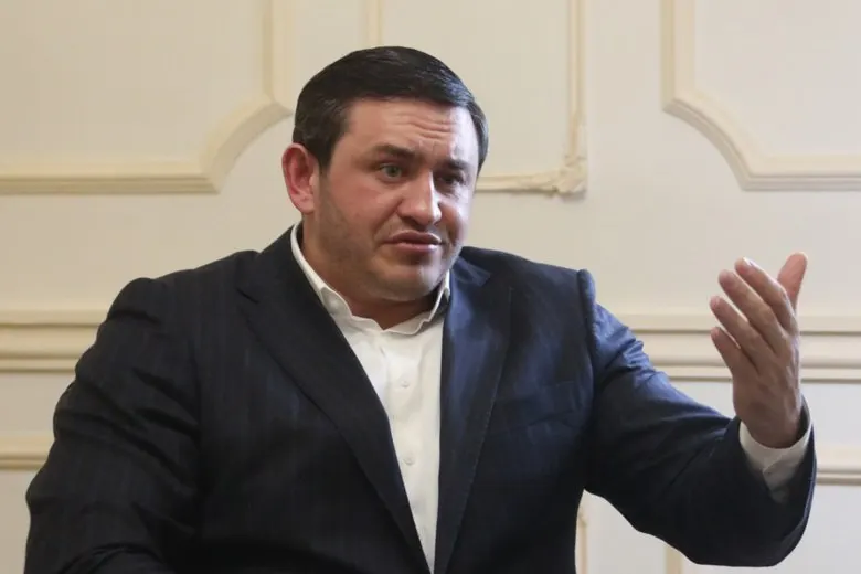 Виталий Бородин направил в Генпрокуратуру обращение с просьбой проверить стримера Кирилла Баранова (5opka) на возможное финансирование «экстремистской организации» и публичные оскорбления глав государств.