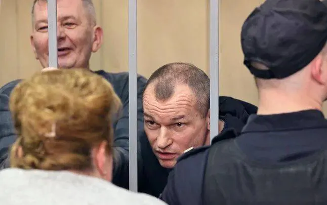 Суд вынес наказания девяти фигурантам дела о взятках на сумму более 114 млн рублей за содействие в подключении объектов к газоснабжению — от 8 до 22 лет лишения свободы.