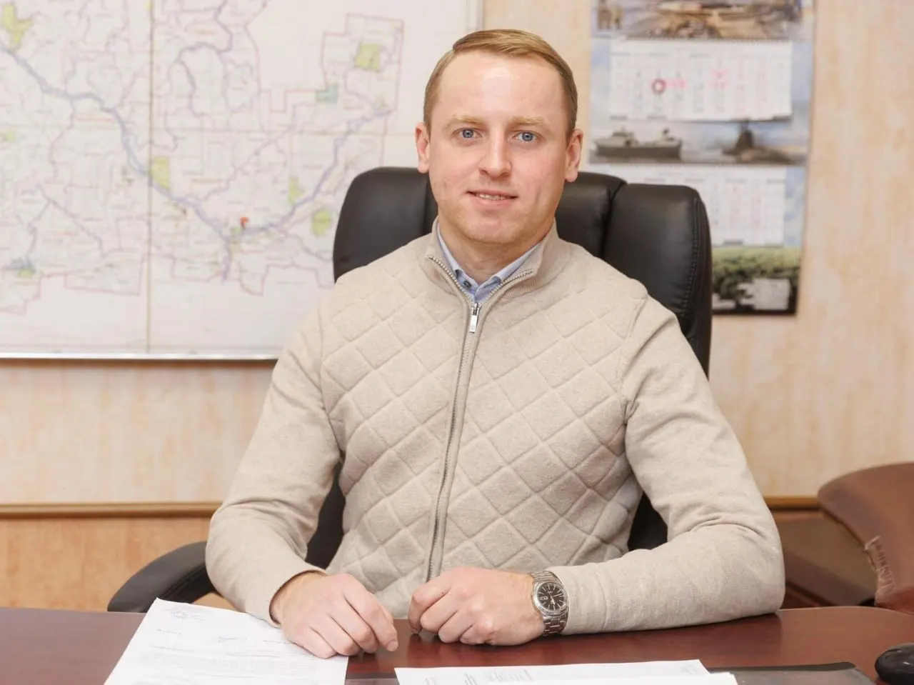 Антона Егорова, руководителя регионального «Центра природопользования и охраны окружающей среды», задержали. Ему предполагаемо вменяют злоупотребление полномочиями, официальных комментариев пока нет.