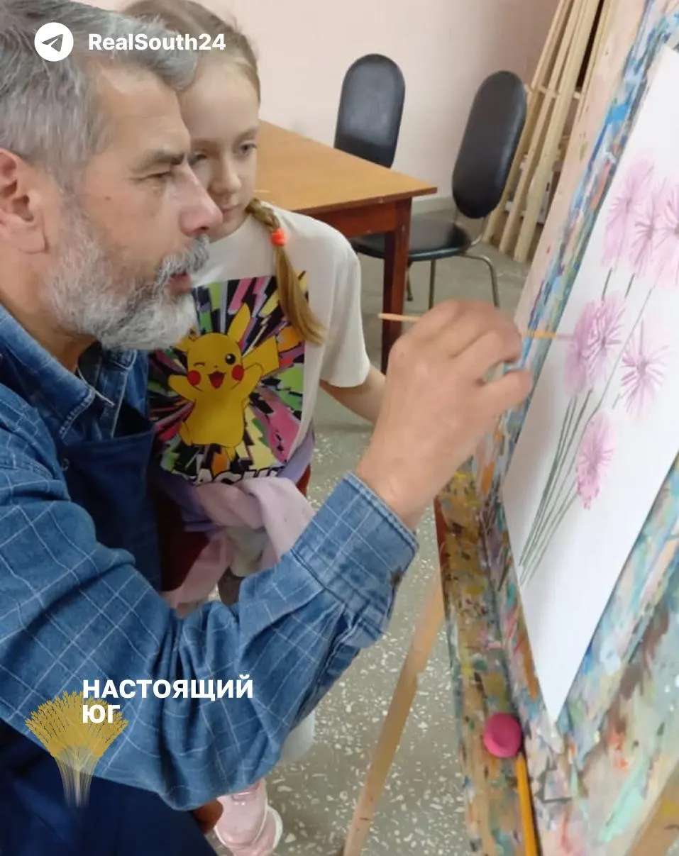 Семья утверждает, что Виктора Кирмана с февраля систематически задерживают каждые 10 суток по мелким административным статьям; при задержаниях он якобы подвергался жестоким обращением, у пенсионера ухудшилось здоровье.