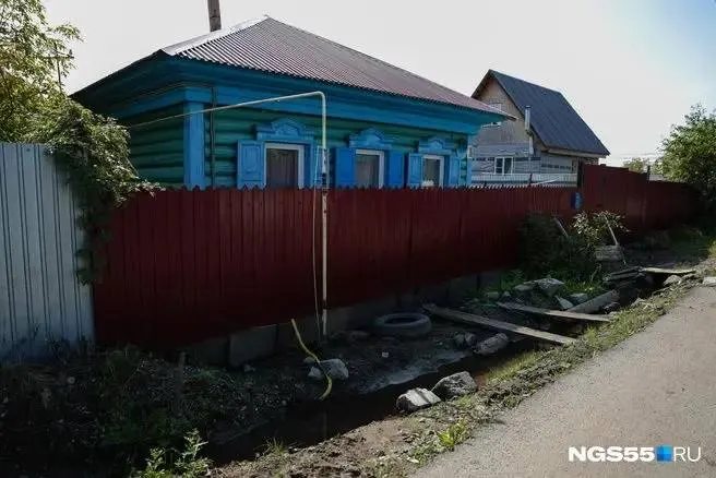 В Октябрьском округе планируется снос домов в границах улиц Богдана Хмельницкого, Масленникова, 20 лет РККА и 6-й и 4-й Линий. На их месте намерены возвести жилые дома 5–12 этажей и объекты социальной инфраструктуры. Работы запланированы на 2027–2040 годы.