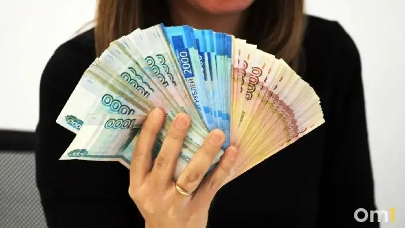 В Омской области зафиксировано 1419 преступлений с использованием IT — ущерб превысил 550 млн рублей. Одна из схем — «перевод на безопасный счёт» — привела к тому, что пенсионерка лишилась 2 млн. Полиция просит не переводить деньги по просьбе незнакомцев.