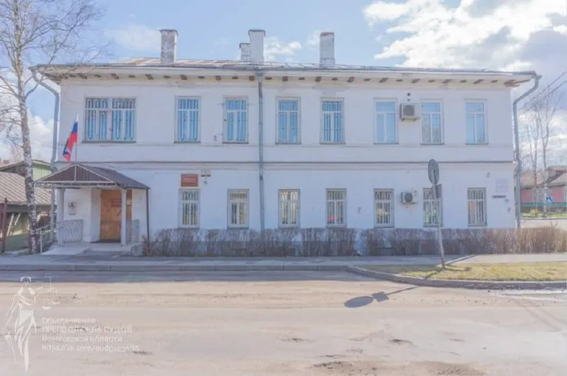 Суд обязал региональный минздрав компенсировать моральный вред пациентке из Белозерска из‑за отсутствия жизненно необходимого лекарства в аптеке.