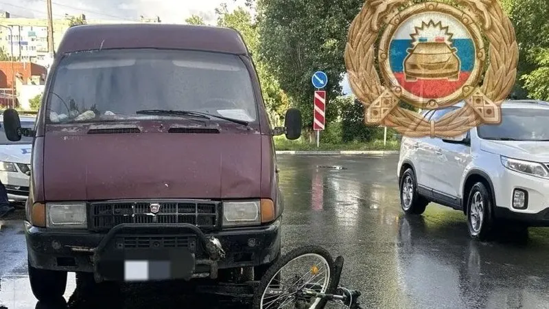 По данным Госавтоинспекции Саратовской области, 41-летний водитель ГАЗ-2705 сбил 10-летнего ребёнка на велосипеде; пострадавшего доставили в больницу.
