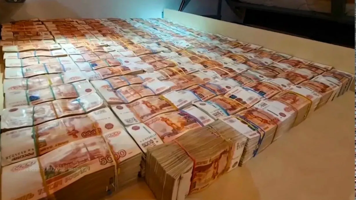 За неделю жители Кировской области перевели мошенникам 25,5 млн рублей. Злоумышленники представлялись сотрудниками органов власти и служб — от прокуратуры и ФСБ до «Госуслуг» и энергосбыта.
