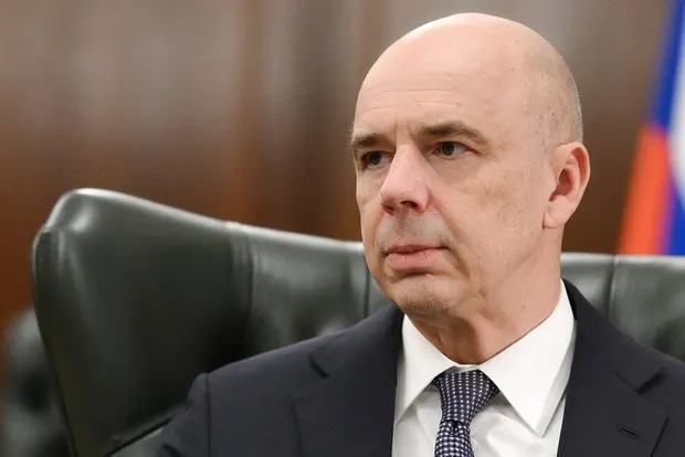 Министр финансов заявил, что на данный момент не рассматривается ни заморозка вкладов, ни новое общее повышение налогов. При этом за последние годы налоговое бремя в стране постепенно усиливается, а государству всё ещё нужны большие средства, поэтому контроль за деньгами населения может ужесточиться.