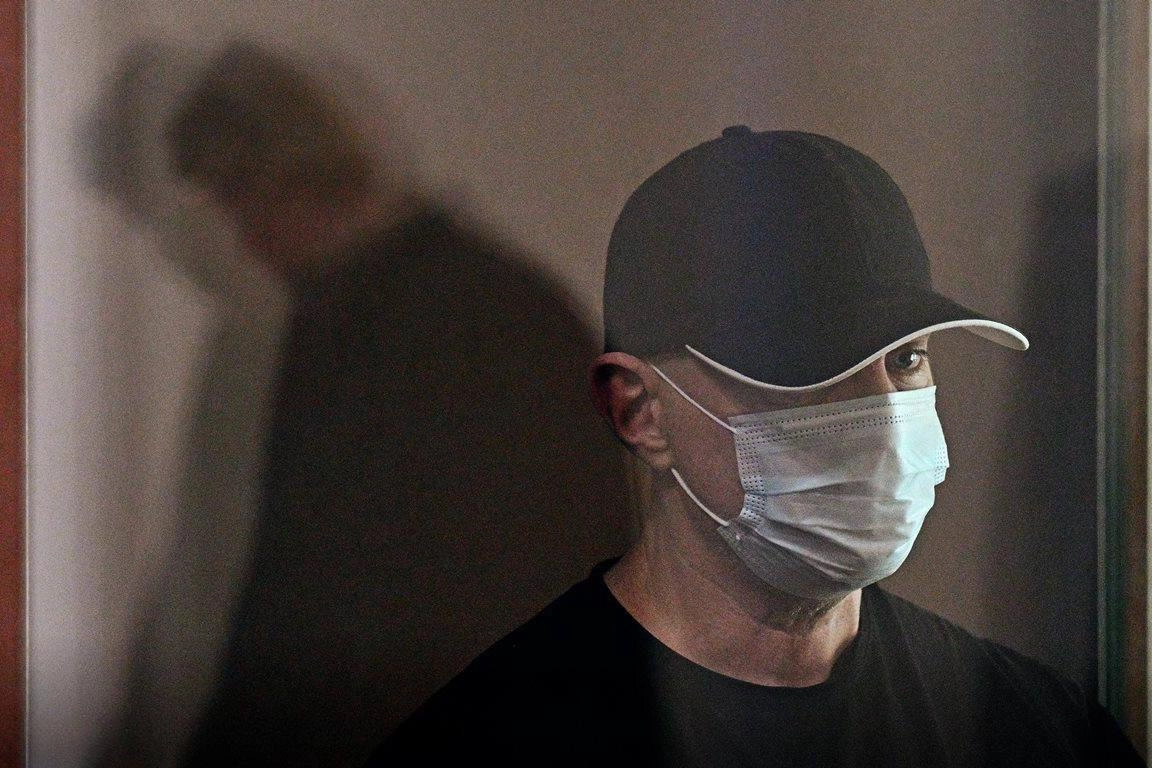 55-летний Трушков признал вину по ряду заказных убийств и заключил досудебное соглашение; суд также взыскал почти 50 млн рублей в пользу потерпевших.