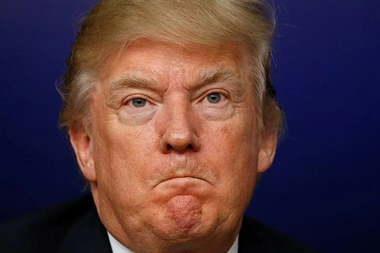 Президент США Дональд Трамп назвал ответ Ирана на предложенный Вашингтоном мирный план неприемлемым. Тегеран передал свою позицию через Пакистан; стороны предложили встречные условия по ядерной программе и морской безопасности, но соглашение пока не достигнуто.