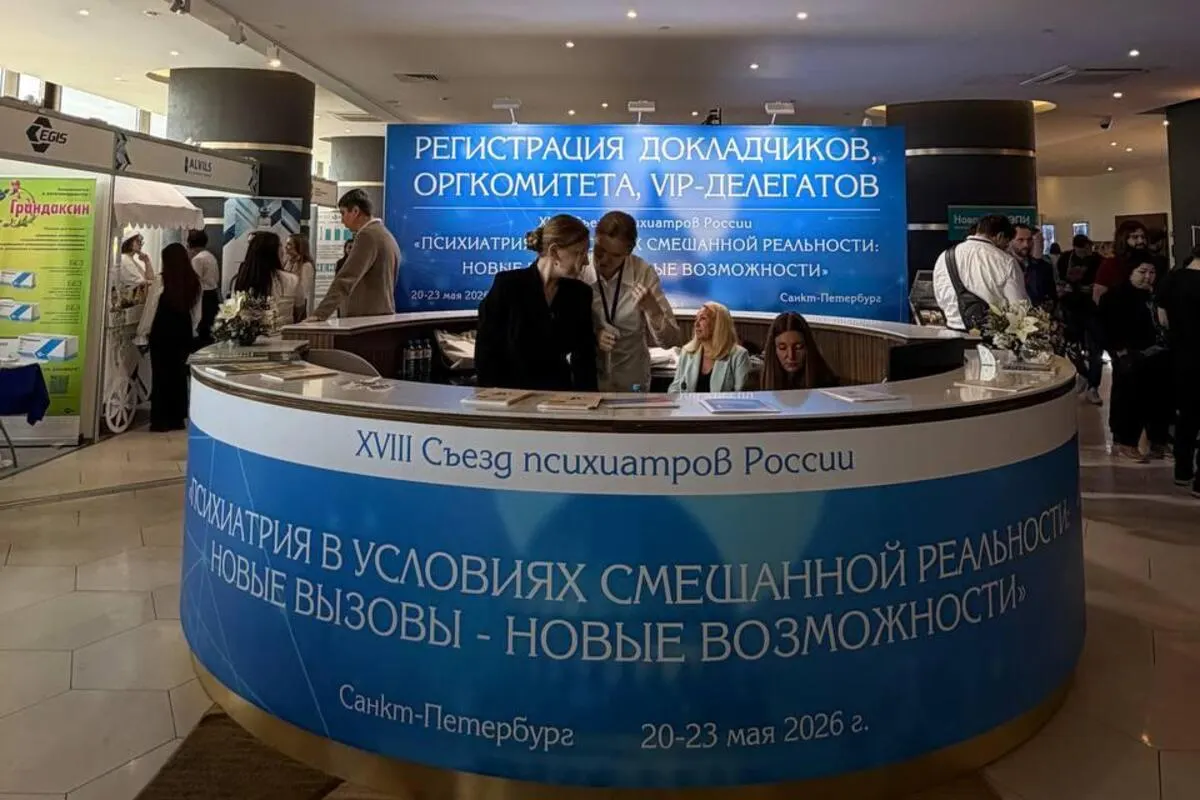 Психотерапевт Владимир Курпатов рассказал, что дети и жёны мобилизованных испытывают психологическое давление, а сеть психотерапевтической помощи в стране фактически разрушена; родственники просят обсудить влияние бессрочной службы на психику.
