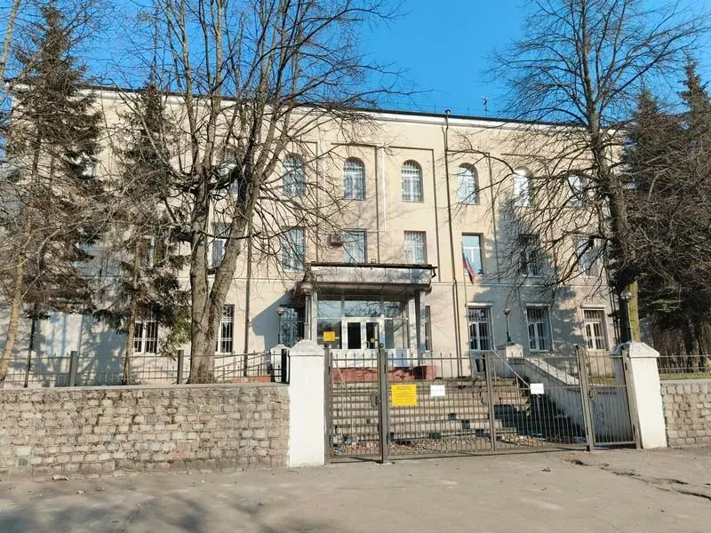 В Московском районном суде начнётся процесс в отношении ОПГ: организатором была сотрудница банка, которая вместе с сообщниками изменяла данные клиентов и выводила средства через подставных лиц.