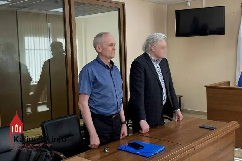 Центральный районный суд Калининграда приговорил 66‑летнего адвоката к одному году колонии по статье о финансировании экстремистской деятельности за перевод 500 рублей.