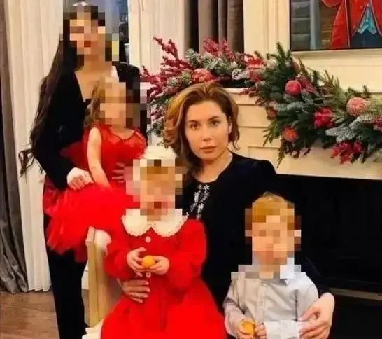 Защита женщины намерена обжаловать два решения судов, которые отказали в её ходатайстве о помещении детей в следственный изолятор.