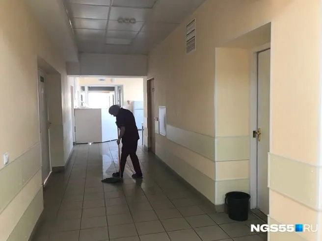 Государственная экспертиза обнаружила нарушения при проведении предыдущей специальной оценки условий труда. Министерство труда Приморского края назначило внеплановую проверку и взяло контроль над устранением нарушений.