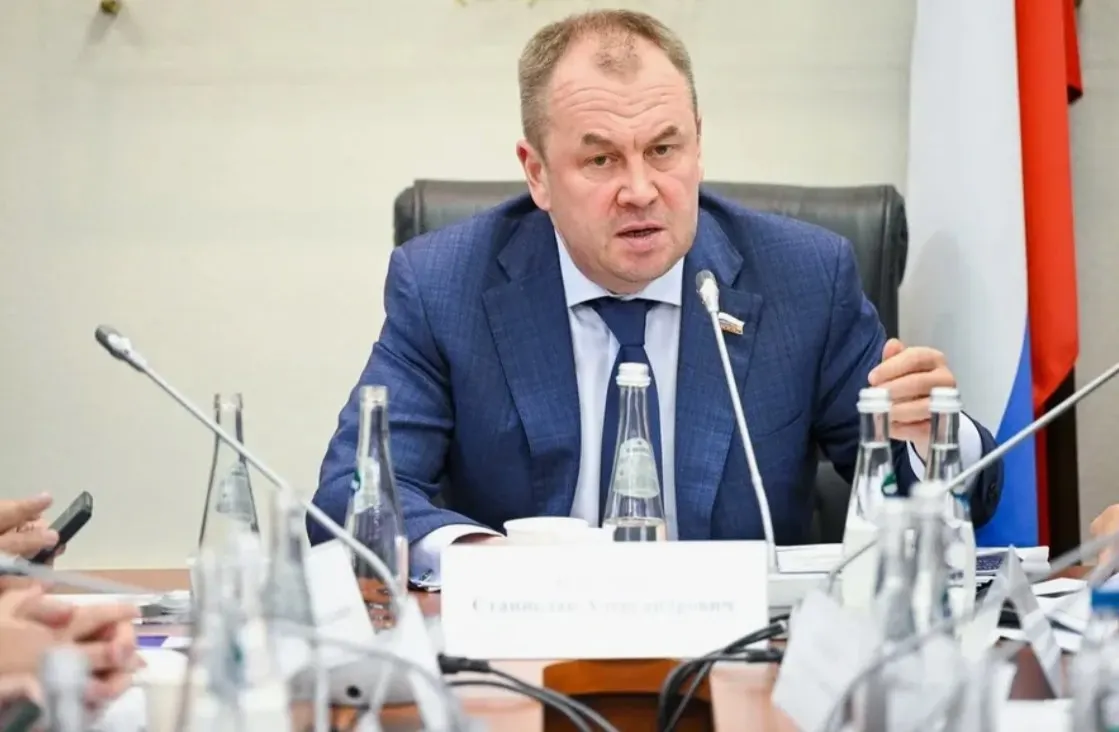 Бывший первый заместитель председателя ЛДПР намерен выдвинуться в Госдуму по Магнитогорскому округу как самовыдвиженец. Ранее он участвовал в праймериз «Единой России», но не прошёл.