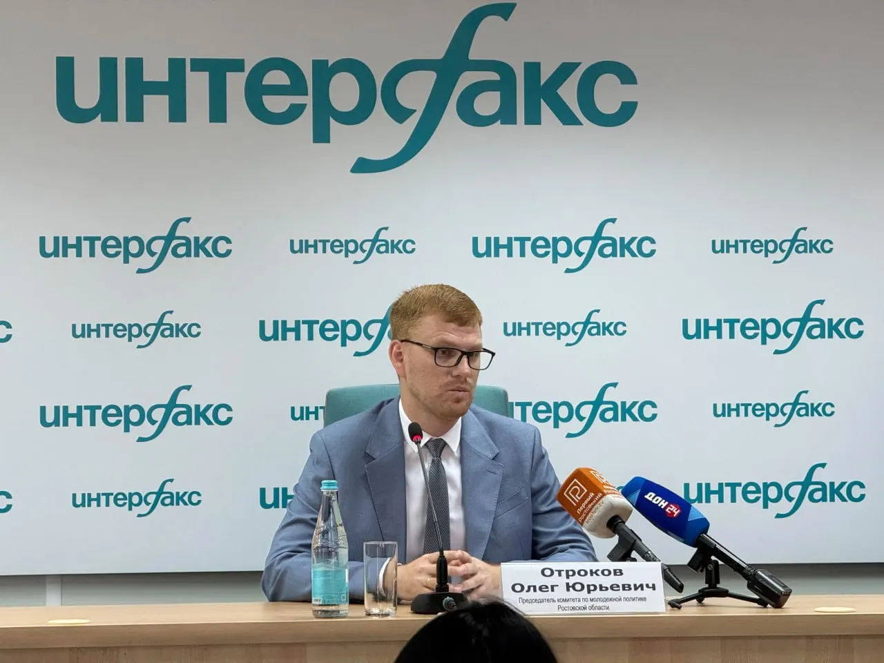 Главные события соберёт молодёжный центр в Ростове: встречи, мастер‑классы и форумы. В регионе уже работают 272 молодёжных объекта, растут волонтёрские проекты и грантовая поддержка.
