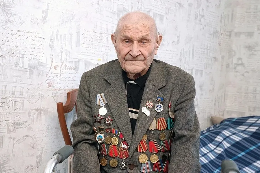 4 июня в возрасте 103 лет умер участник штурма Кёнигсберга и почётный гражданин Калининграда и Черняховска Зия Салихович Салихов.