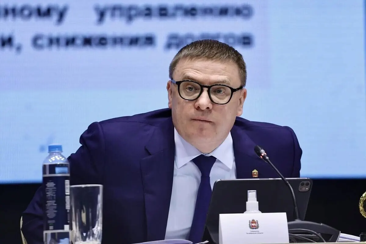 Региональную тройку возглавляет губернатор вместе с четырьмя заметными фигурами — депутатами и представителем бизнеса. Каждого из них сопровождают претензии: от коррупционных расследований и международных санкций до спорных законодательных инициатив и критики за милитаристскую риторику.
