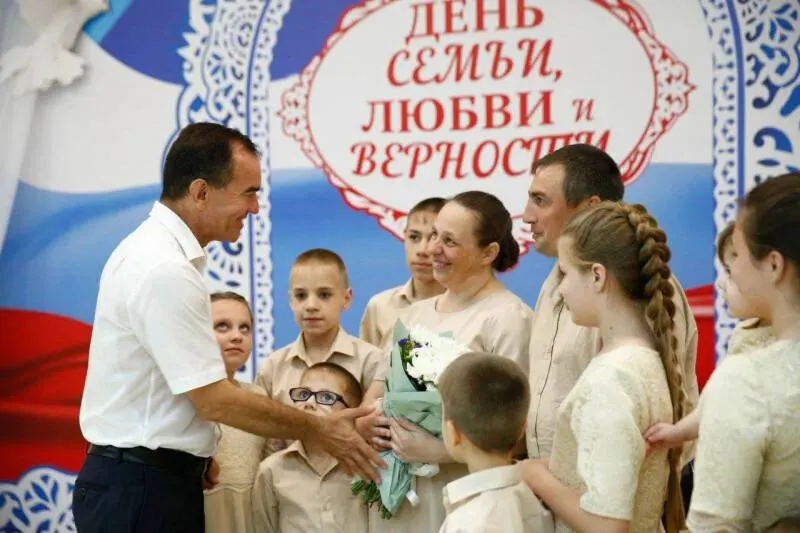 По расчётам на основе данных Росстата регион оказался на 52-м месте по потенциальному остатку доходов семей после обязательных расходов: для семей с двумя детьми — 32,1 тыс. руб., с одним ребёнком — 49,3 тыс. руб.