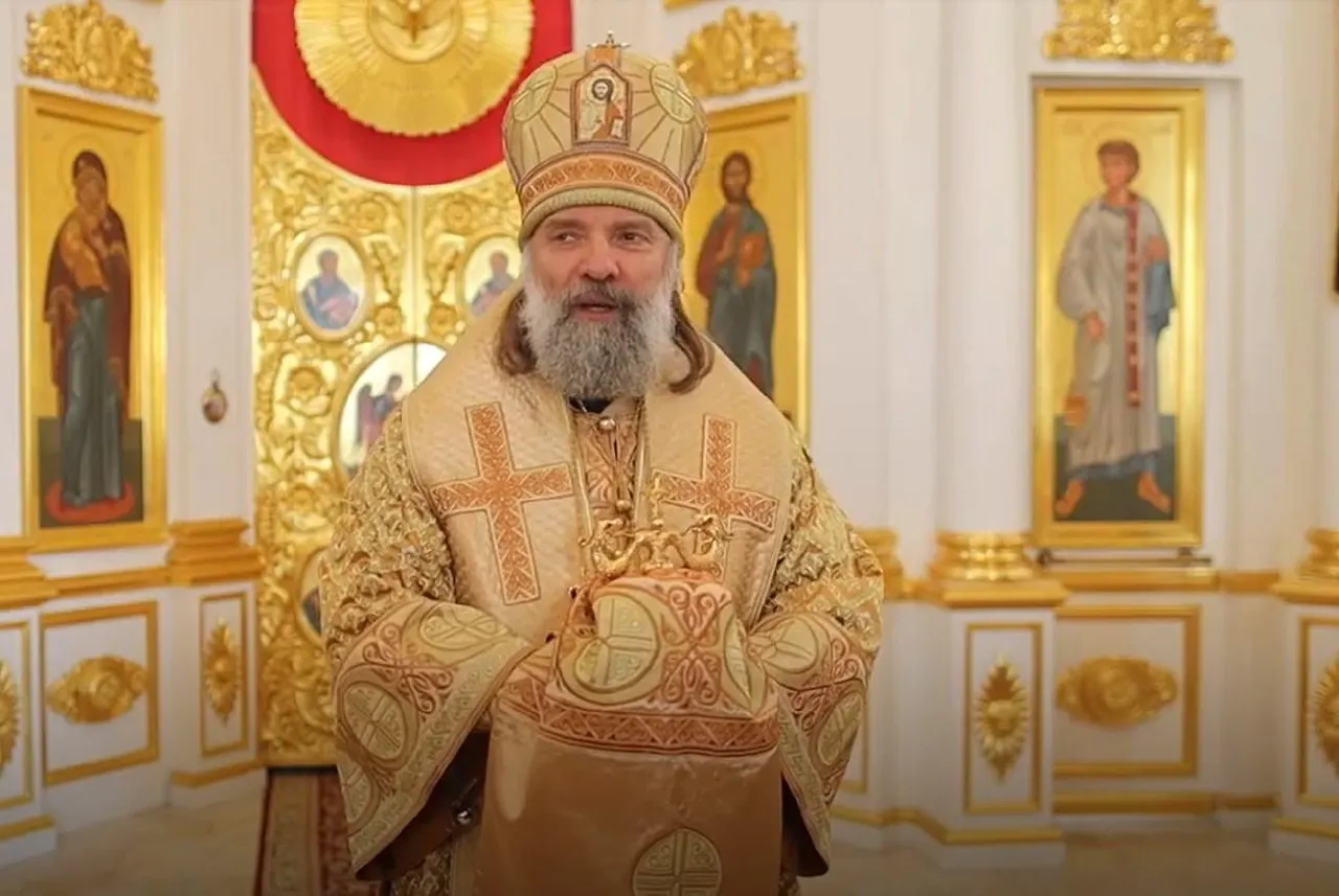 Священнослужитель из Рязани заявил, что театры, литература и кино — вредное влияние Запада, и высказался за тюремное наказание для атеистов. Его высказывания вызвали общественное обсуждение в регионе.