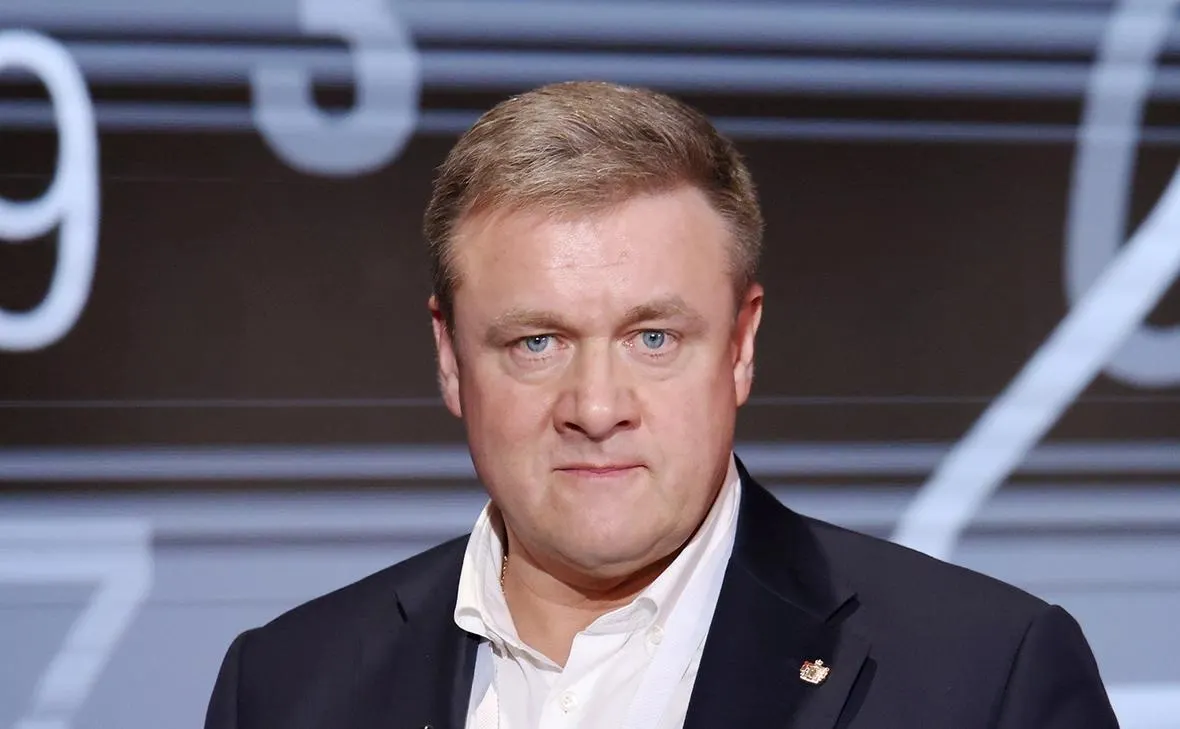 Бывший губернатор Рязанской области находится в московском СИЗО: в картотеке суда появилась статья об отмывании средств в особо крупном размере. Ранее следствие обвиняло его в получении взяток на сумму свыше 270 млн рублей; ожидается, что производство по делу будет рассматриваться в Рязани.