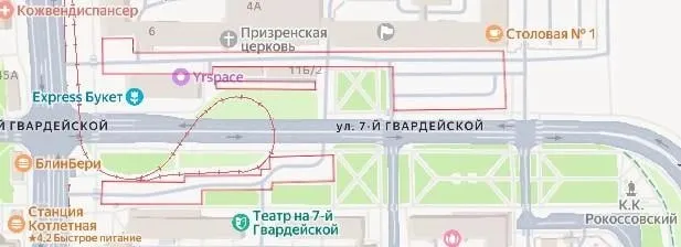Власти решили сделать платными последние крупные парковки в центре Волгограда. Жители жалуются на отсутствие бесплатной альтернативы и опасаются ухудшения ситуации с автомобильной доступностью дворов.